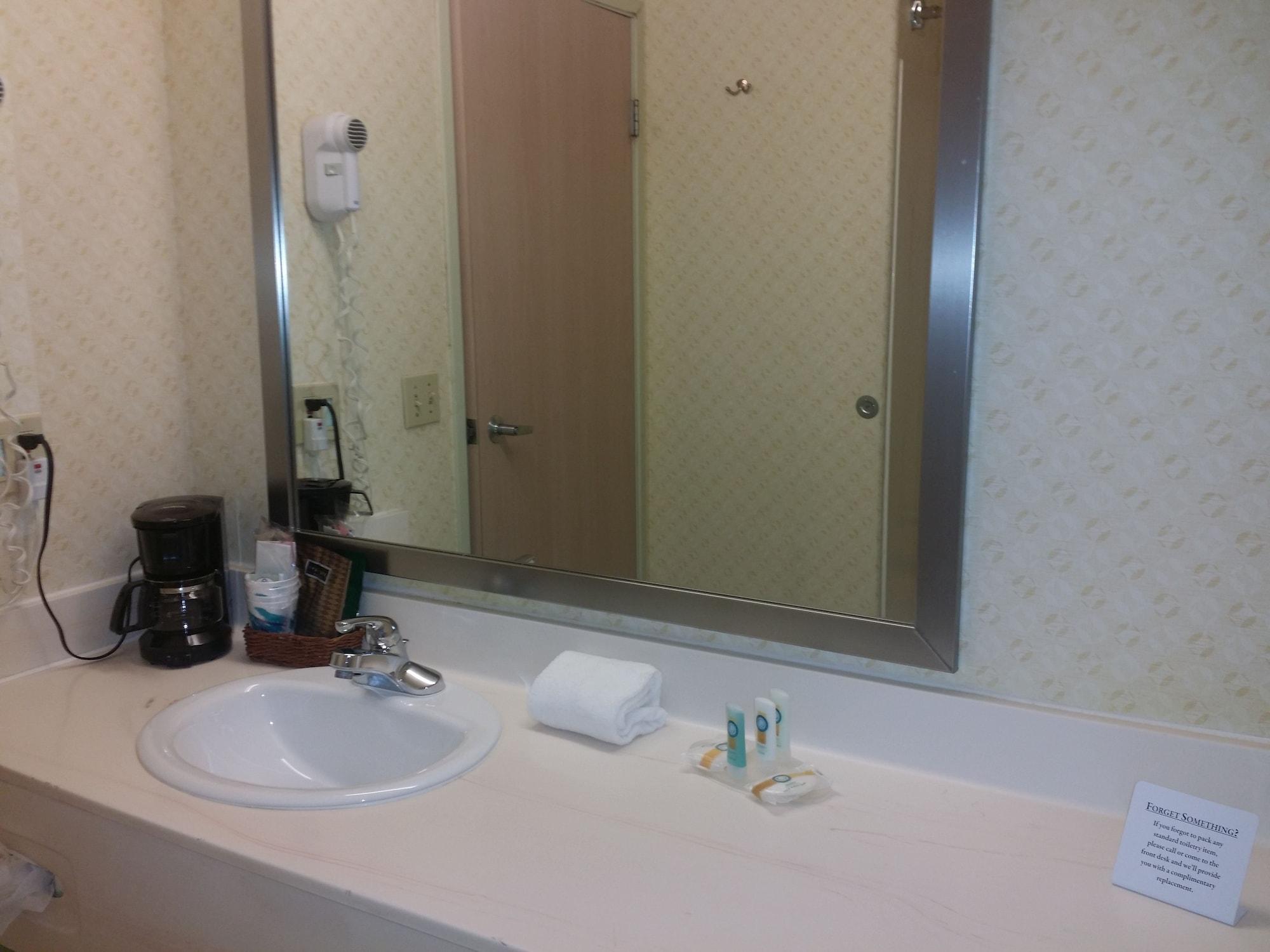 Quality Inn Airport Colorado Springs Exterior foto