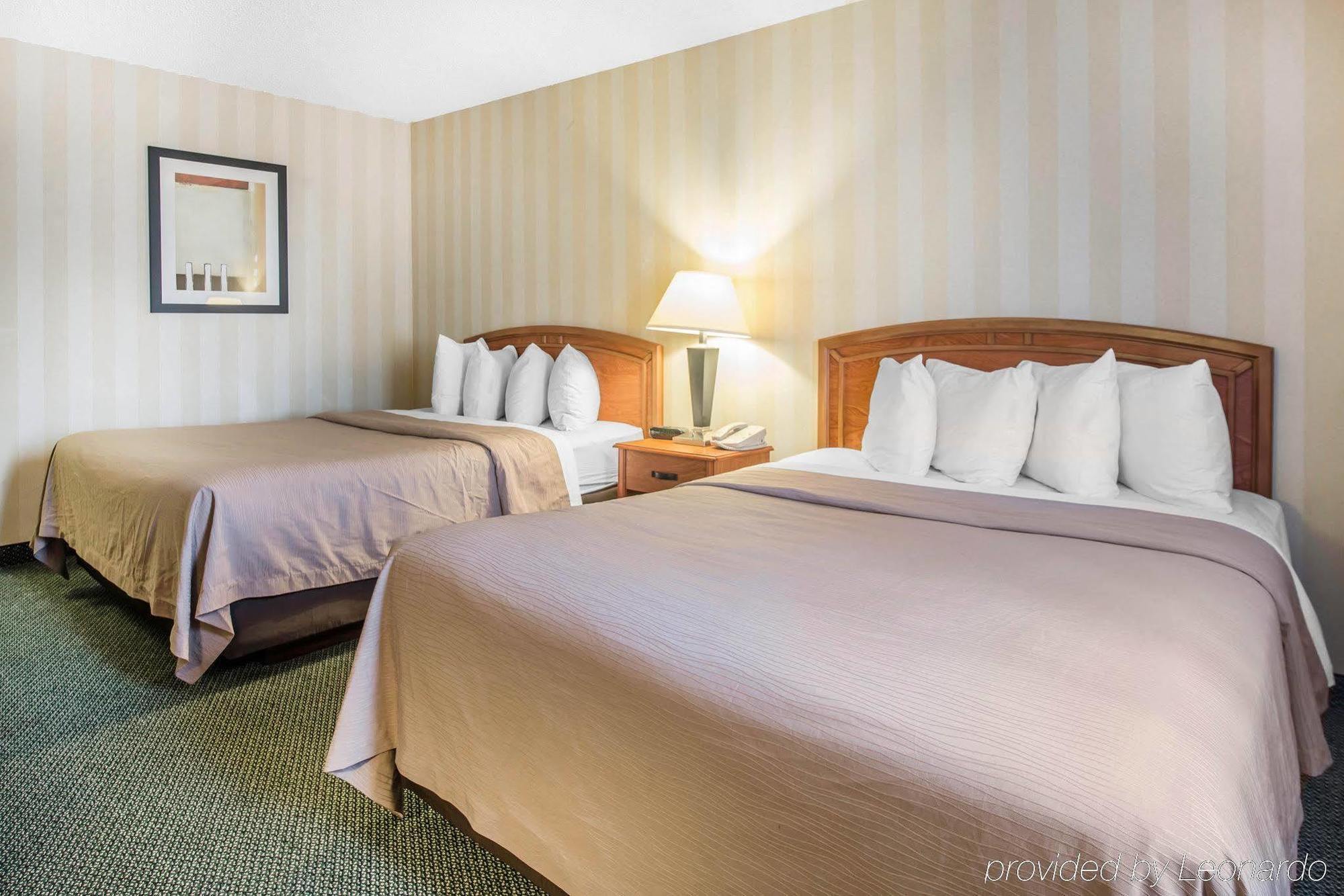 Quality Inn Airport Colorado Springs Exterior foto
